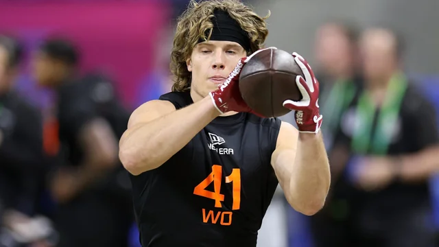 lions-had-to-win-a-bidding-war-to-trade-up-for-wr-isaac-v0-ArKD-3WcZwdo7bav9qYhVg6Ew8QMGFkPhKPw7NO5t4I