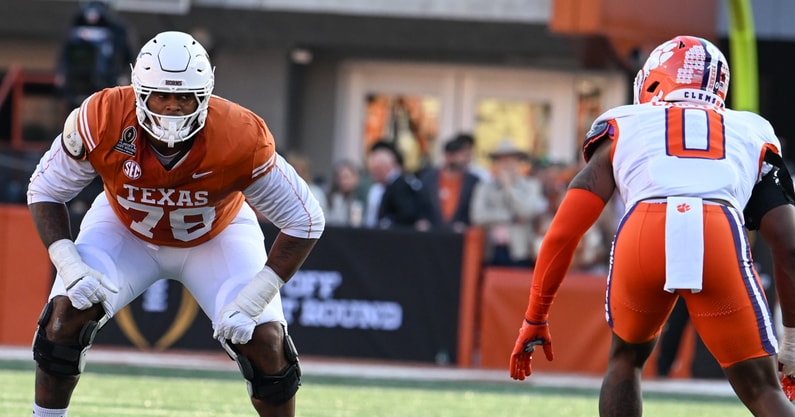 ut_vs_clemson-9696_k_banks